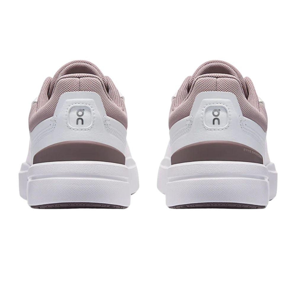The Roger Advantage 1 Women's :White | Heron