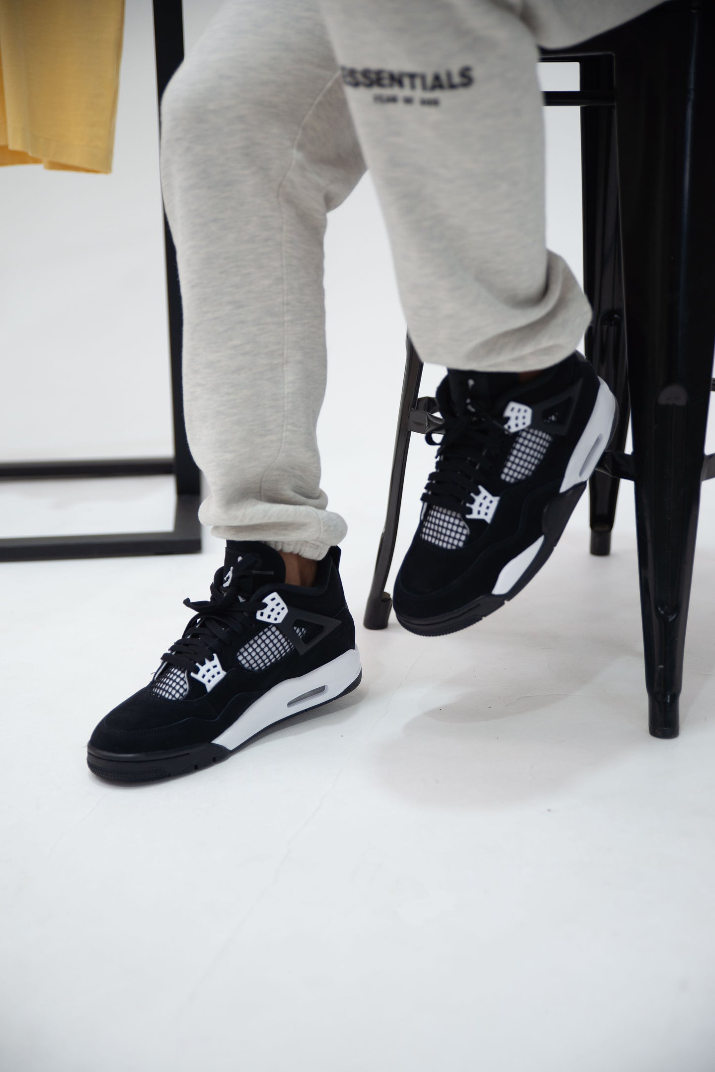 Nike Mens Air Jordan 4 Retro Sneakers - 'White Thunder'