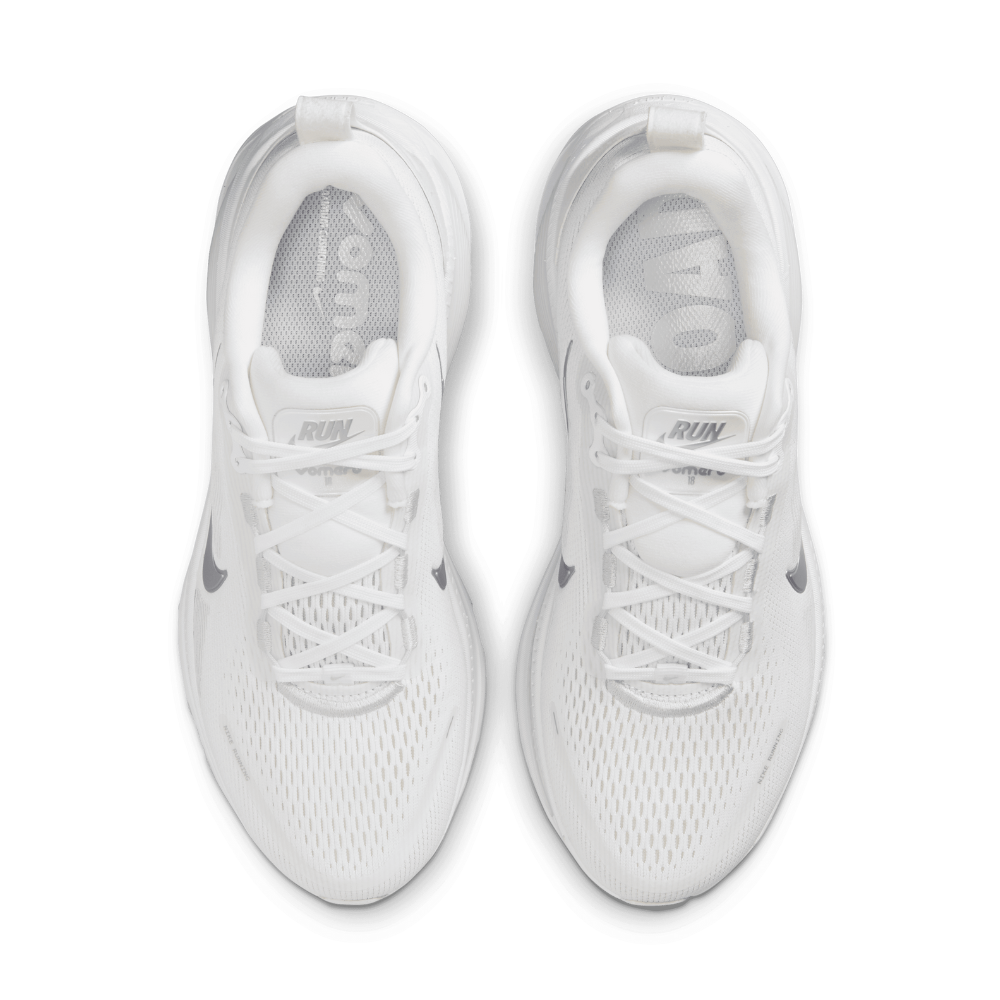 Vomero 18 Women's :White | Metallic Silver Photon Dust
