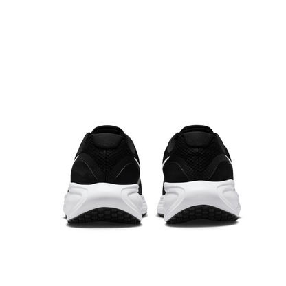 Revolution 8 (Wide) Men's :Black | White