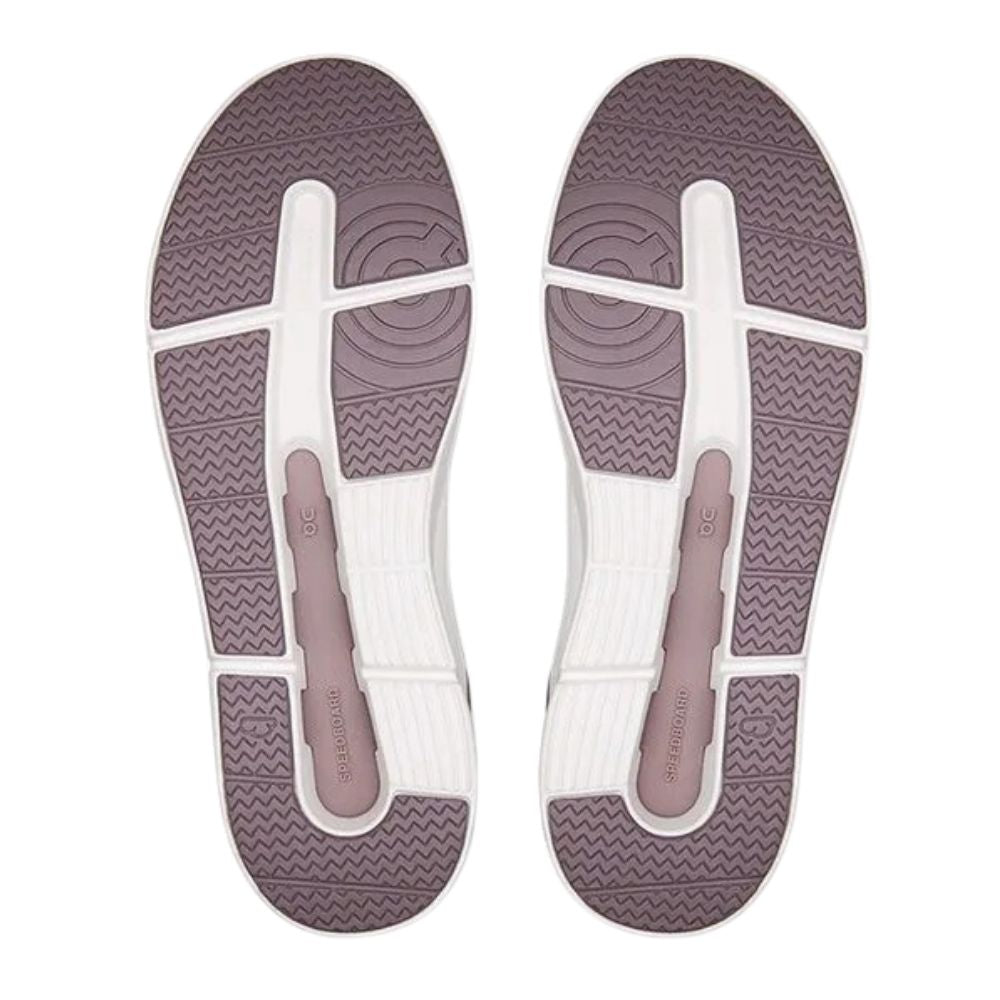 The Roger Advantage 1 Women's :White | Heron