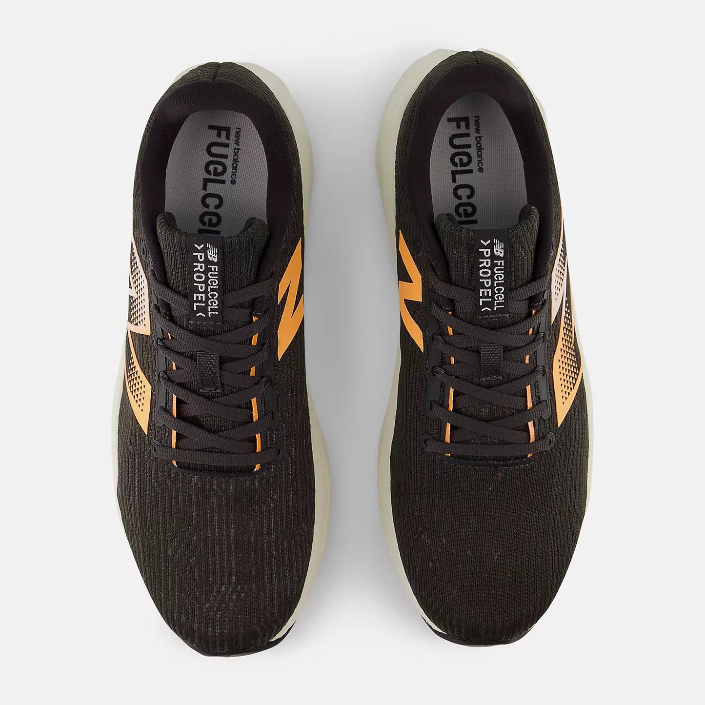 FuelCell Propel v5 (D) Men's :Black | Hot Mango