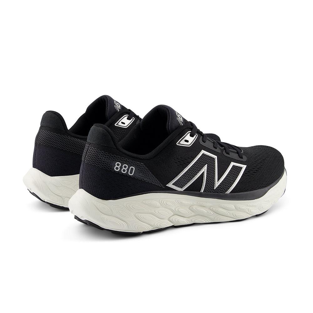 Fresh Foam X 880v14 (4E) Men's :Black | Sea Salt