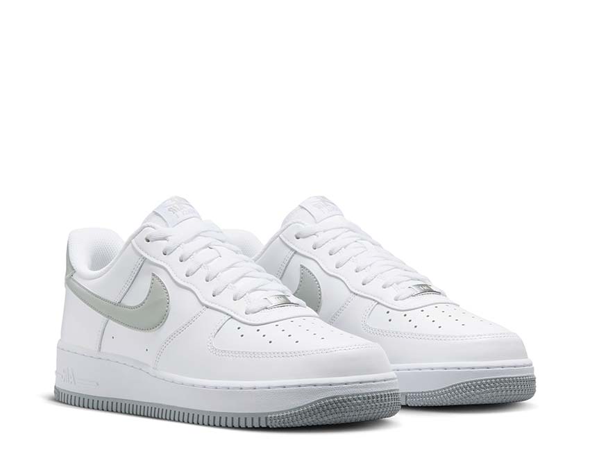 Nike Air Force 1 '07
